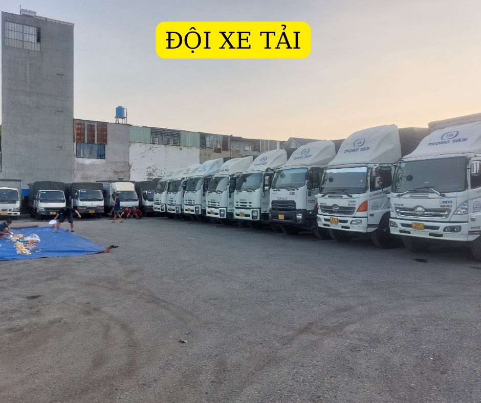 Đội xe tải vận chuyển hàng từ tây ninh đi quảng ngãi
