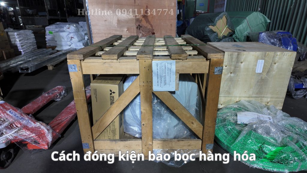 Đóng gói hàng hóa khi gửi tại Chành xe đi Hải Phòng