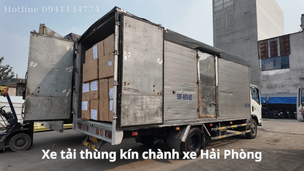 Xe tải thùng kín