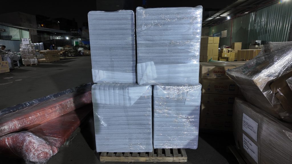 bao bọc hàng hóa khi vận chuyển