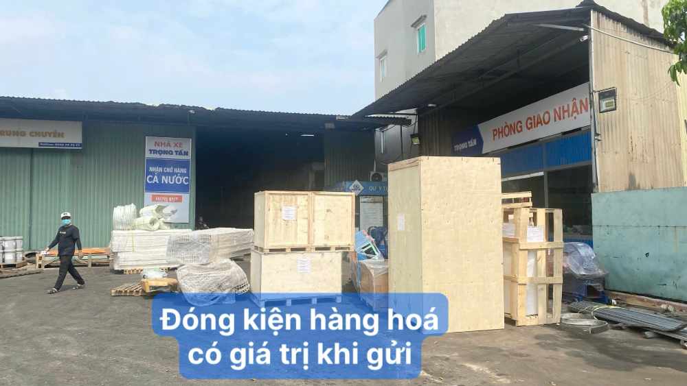 Đóng kiện hàng hóa có giá trị khi gửi