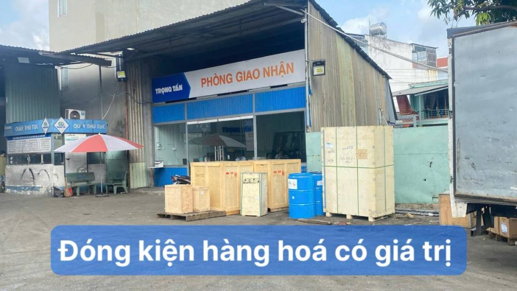 Đóng kiện hàng hóa kỹ khi gửi
