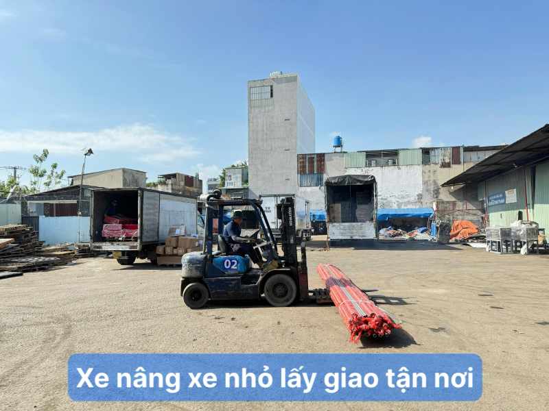 Xe nhỏ tại bãi lấy giao tận nơi