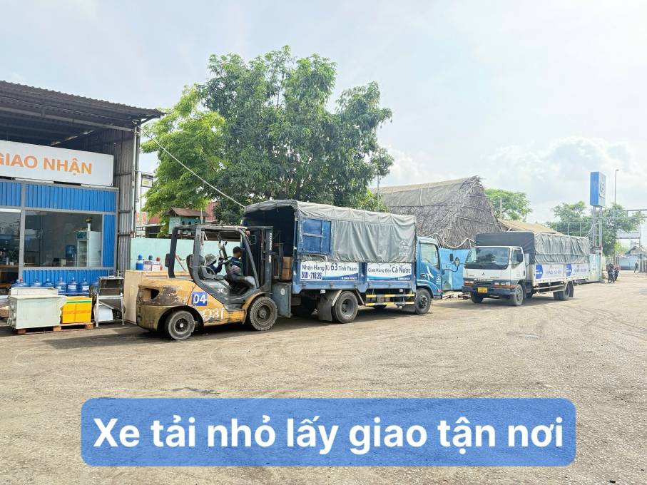 Xe tải nhỏ lấy giao tận nơi