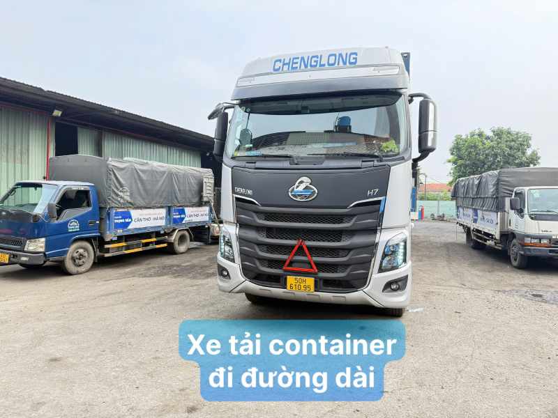 Xe tải xe container đi đường dài 