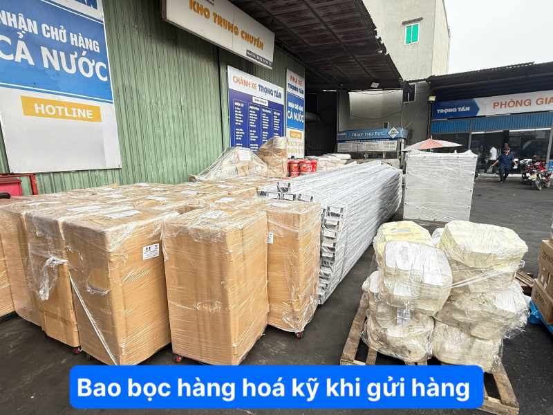 Bao bọc hàng hóa kỹ khi gửi