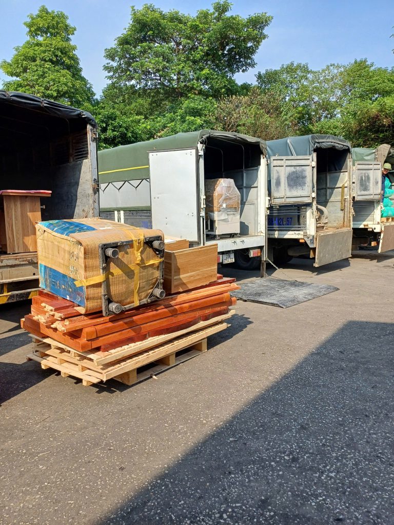 Chành xe Ninh Bình đi Long An