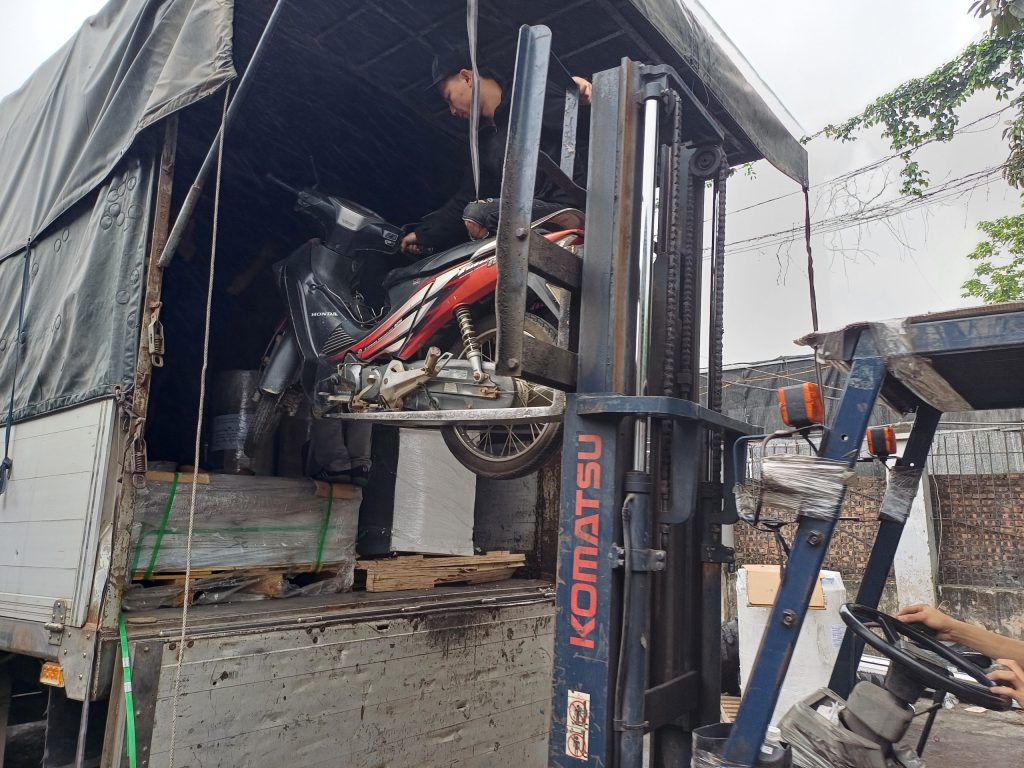 Chành xe Quảng Ninh đi Long An